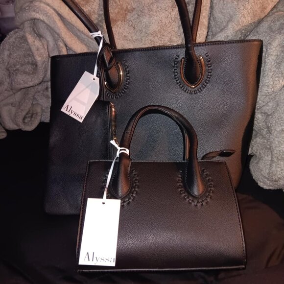 Purses - Picture 9 of 11